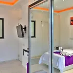 Yesilkoey 2 Bedroom Secluded With Private Pool Hot Tub Kalkan