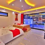 Yesilkoey 2 Bedroom Secluded With Private Pool Hot Tub Kalkan