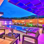 Yesilkoey 2 Bedroom Secluded With Private Pool Hot Tub Kalkan