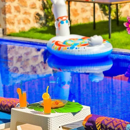 Villa Yesilkoey 2 Bedroom Secluded With Private Pool Hot Tub *