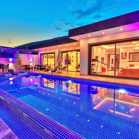 Yesilkoey 2 Bedroom Secluded With Private Pool Hot Tub Kalkan