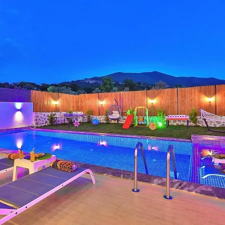Yesilkoey 2 Bedroom Secluded With Private Pool Hot Tub Kalkan