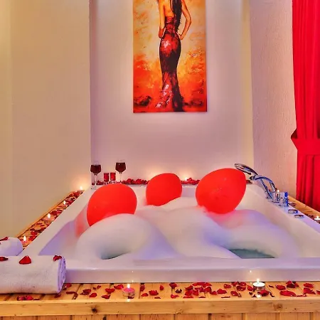 Yesilkoey 2 Bedroom Secluded With Private Pool Hot Tub Villa *