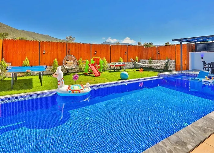 Yesilkoey 2 Bedroom Secluded With Private Pool Hot Tub Villa *