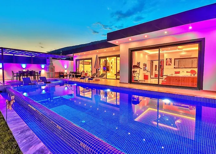Yesilkoey 2 Bedroom Secluded With Private Pool Hot Tub Kalkan
