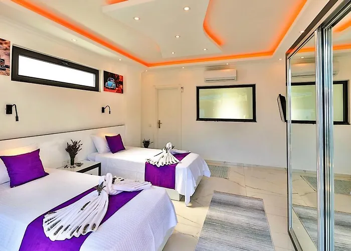 Yesilkoey 2 Bedroom Secluded With Private Pool Hot Tub Villa *