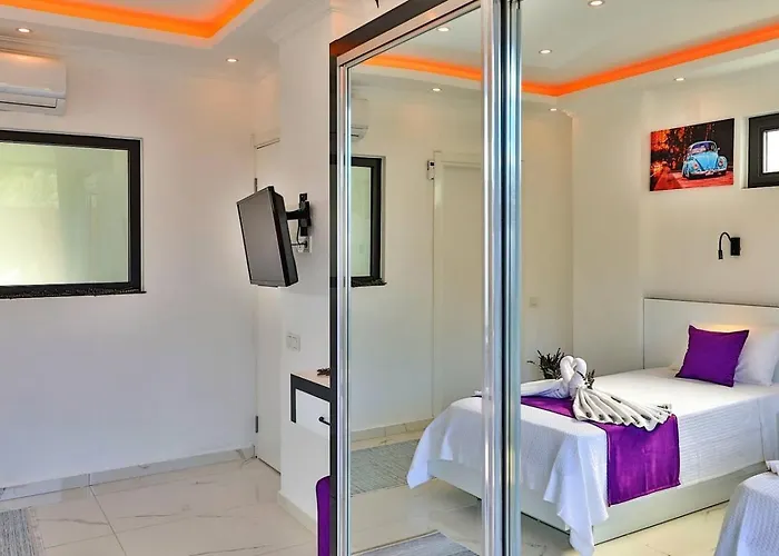Yesilkoey 2 Bedroom Secluded With Private Pool Hot Tub Kalkan