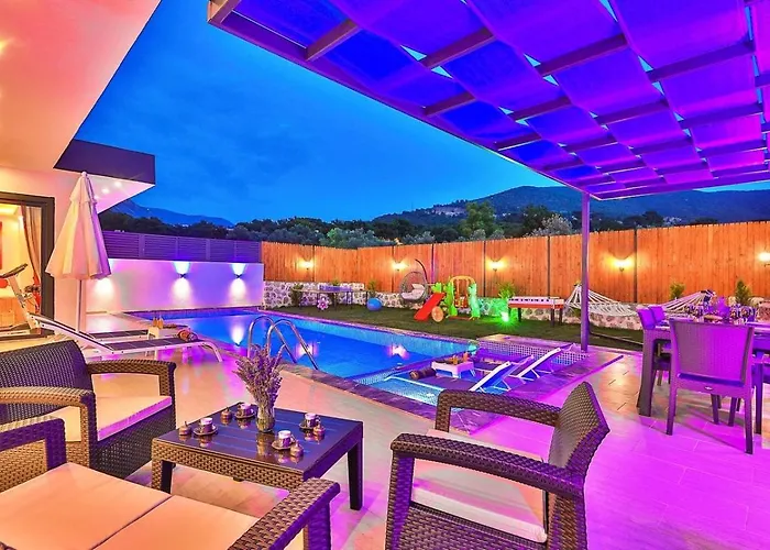 Yesilkoey 2 Bedroom Secluded With Private Pool Hot Tub Kalkan