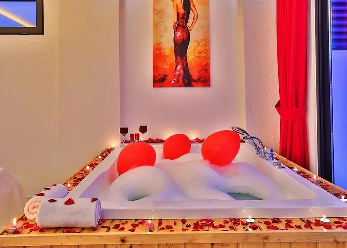 Yesilkoey 2 Bedroom Secluded With Private Pool Hot Tub Villa *