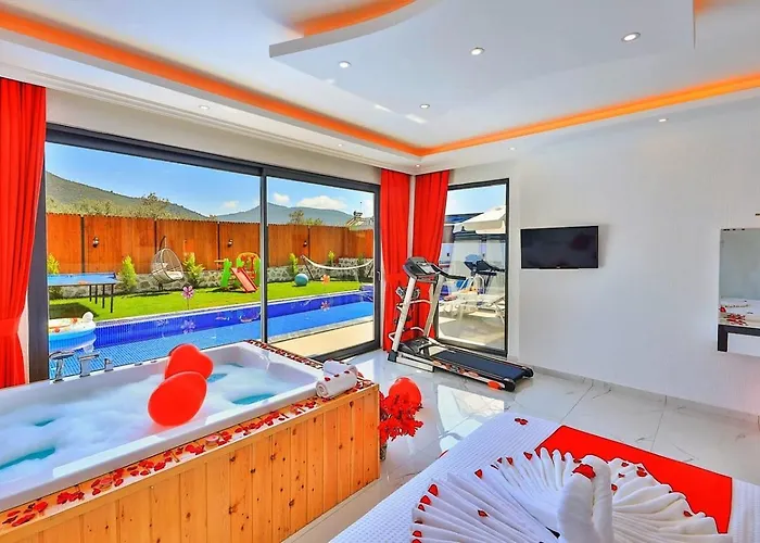 Yesilkoey 2 Bedroom Secluded With Private Pool Hot Tub Villa *
